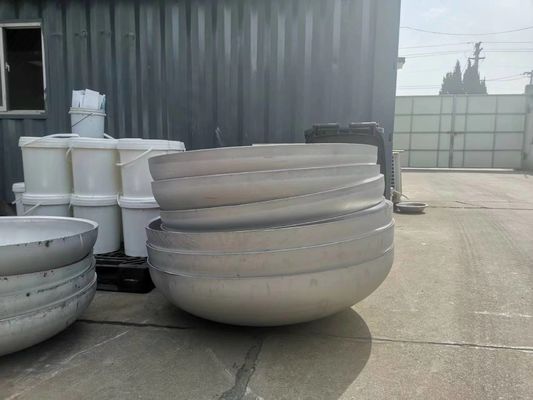 หัวกลมกระบวนการที่ได้รับการรักษาด้วยความร้อน welded ของเหล็กคาร์บอนที่มีประเภทการเชื่อมต่อ threaded